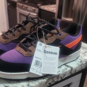 Reebok Men's Purple and Black Sneakers with Orange Accents